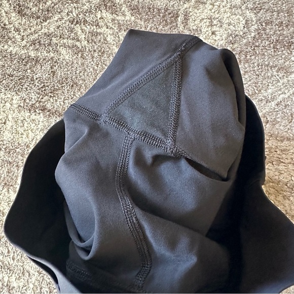 Lululemon Mind Over Miles 17” Luxtreme Crop Black Size 6 - Picture 10 of 13